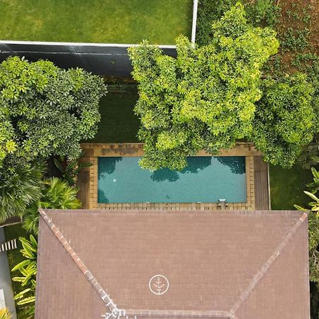 Oyama City View Villa 4 Bedrooms With A Private Swimming Pool Bandung Exterior foto